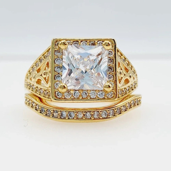 💞  Attractive 18K Gold Plated CZ Wedding Couple Ring, FB16FA1032 - Picture 4 of 4